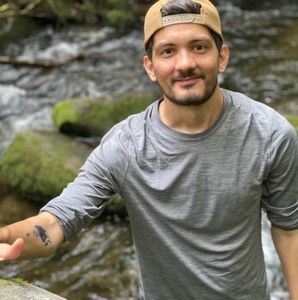 Meet your Posher, Awais